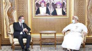 transport,-communications-and-it-minister-receives-uk-ambassador_kuwait