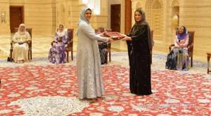 omani-women-conferred-with-royal-commendation-medals_kuwait