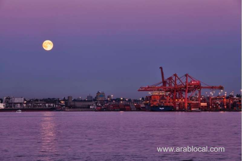 super-pink-moon-tonight!_kuwait