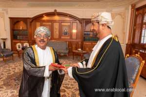 hm-honours-omani-personalities-from-various-fields_kuwait