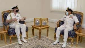 royal-navy-of-oman-commander-receives-british-chief-of-naval-staff_kuwait