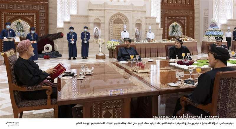 -his-majesty-hosts-dinner-on-armed-forces-day_kuwait