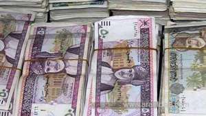 stressed-private-firms-allowed-to-cut-staff-salaries-in-oman_kuwait