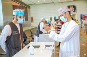 bracelet-is-water-resistant,-not-waterproof_kuwait