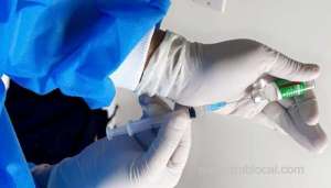 more-than-8,000-people-vaccinated-in-oman_kuwait