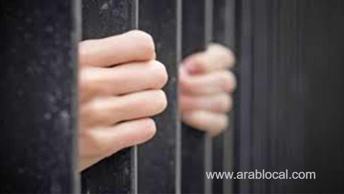 five-arrested-for-violating-public-morals_kuwait