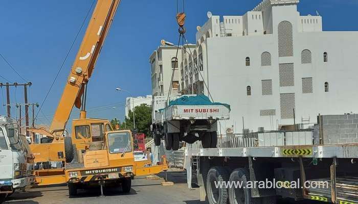 muscat-municipality-continues-abandoned-car-removal-drive_kuwait