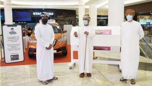 first-time-omani-women-customer-of-rafeeq,-bags-grand-draw-prize_kuwait
