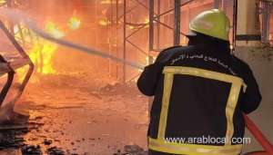 fire-at-industrial-warehouse-in-al-buraimi_kuwait