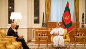 his-majesty-receives-fifa-president-in-doha_kuwait