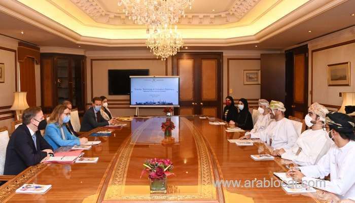 foreign-minister-receives-austrian-minister-for-digital-and-economic-affairs_kuwait
