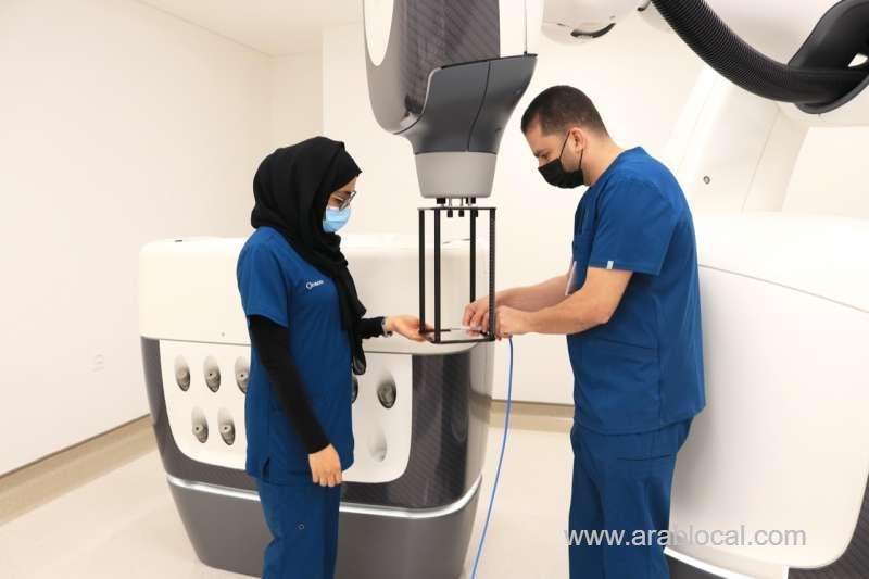 sultan-qaboos-cancer-center-conducts-first-tumor-treatment-operation-using-cyberknifes7-system_kuwait