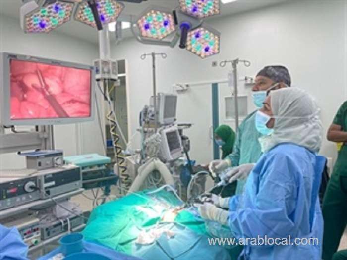 squh-team-conducts-successful-surgery-using-neomo-physicam-laparoscopic-technique_kuwait