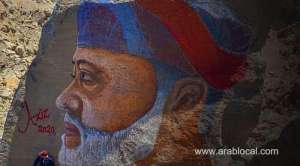 painting-a-giant-artwork-of-his-majesty’s-face-in-the-peak-of-musandam_kuwait