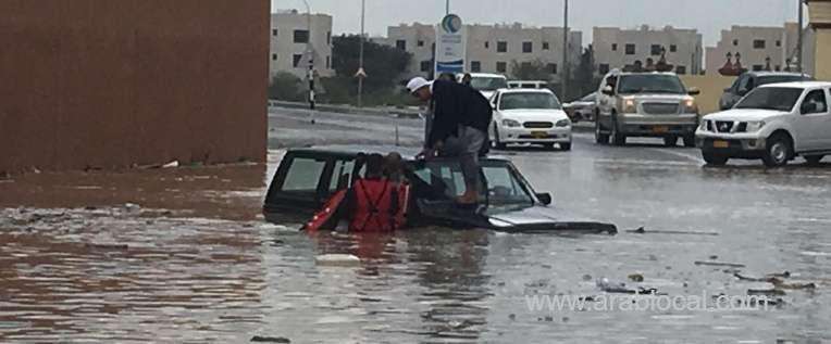 a-flooded-valley-drowned-two-omanis_kuwait