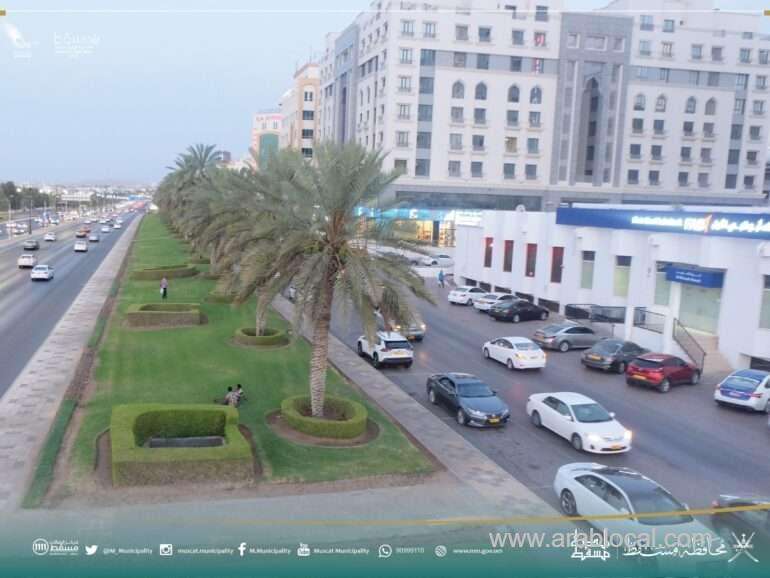 the-municipality-plans-to-change-the-direction-of-traffic-on-the-al-khuwair-service-road-to-one-way_kuwait