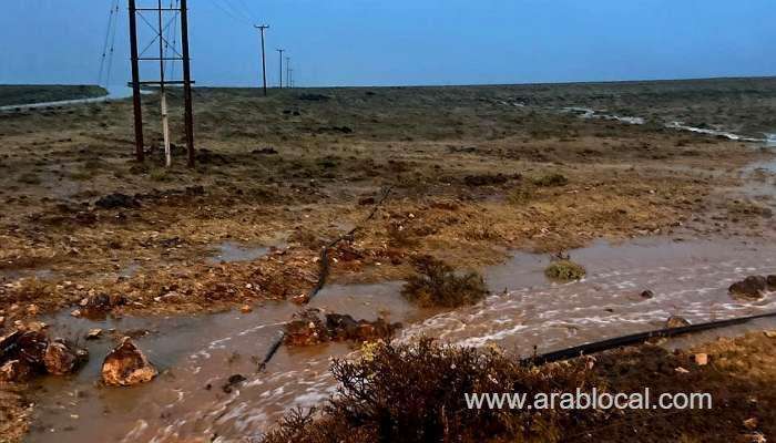 cyclone-'tej'-commences-a-gradual-weakening,-leading-to-rainfall-in-oman_kuwait