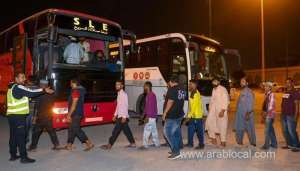 in-preparation-for-cyclone-'tej,'-there-are-30-active-shelters-available-in-dhofar-to-provide-accommodation-for-more-than-4,000-individuals_kuwait