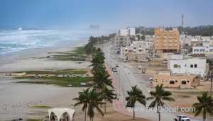the-lingering-impacts-of-cyclone-tej-are-anticipated-in-oman_kuwait