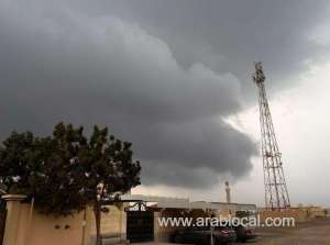 certain-regions-in-oman-are-expected-to-experience-thunderstorms_kuwait