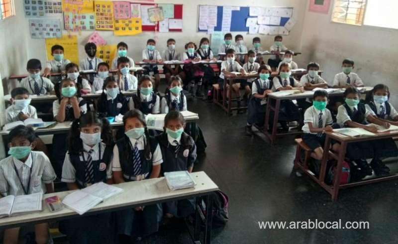 -students-and-teachers-have-to-face-and-sanitisers-_kuwait