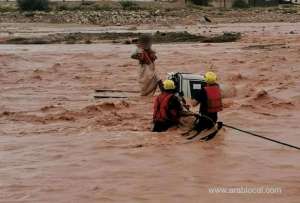 watch-oman-suffers-heavy-rains-and-flash-floods-that-claim-4-lives-oman