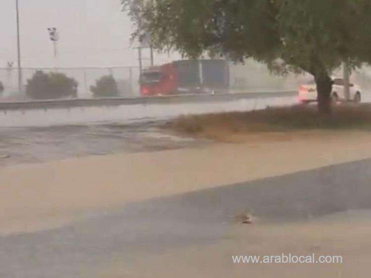 tragic-flooding-in-oman-child-dies-and-eight-rescued-following-heavy-rainfall_kuwait