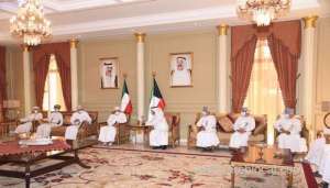 oman-ministers-offer-condolences-at-kuwait-embassy_kuwait